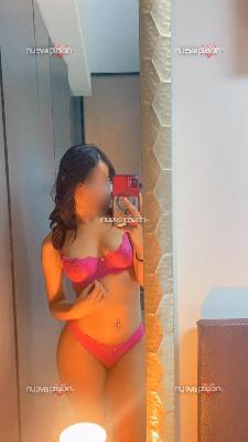 Cataleya y Carol chicas guapas 100% reales