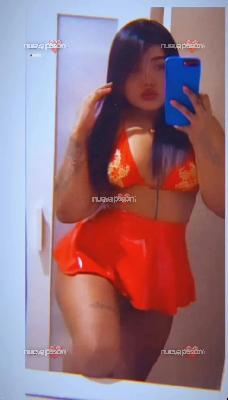 Lady cubana recien llegada a Oviedo