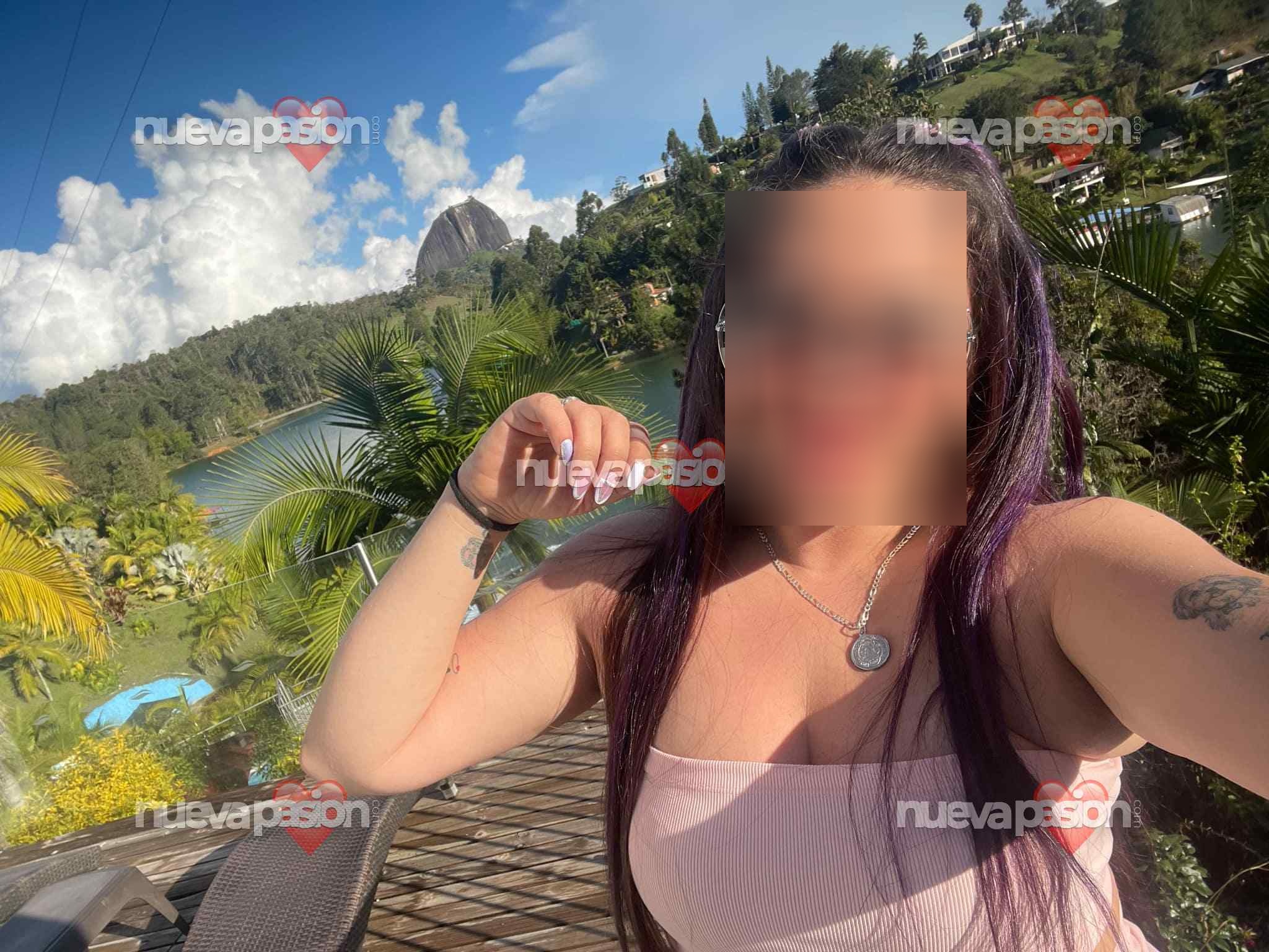 Novedad bella chica latina muy  amable