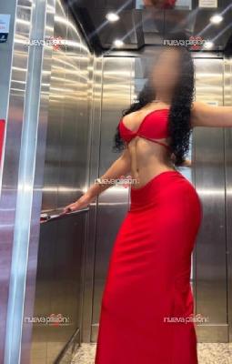 AMANDA MODELO CON CUERPAZO QUE NO QUERRAS SOLTAR NUNCA