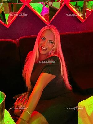 ENTREGADA Y SIN LÍMITES BELLEZA MEXICANA