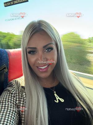 ENTREGADA Y SIN LÍMITES BELLEZA MEXICANA