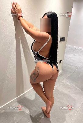 Hola soy emily jovencita con muchas ganas de diversión viciosa