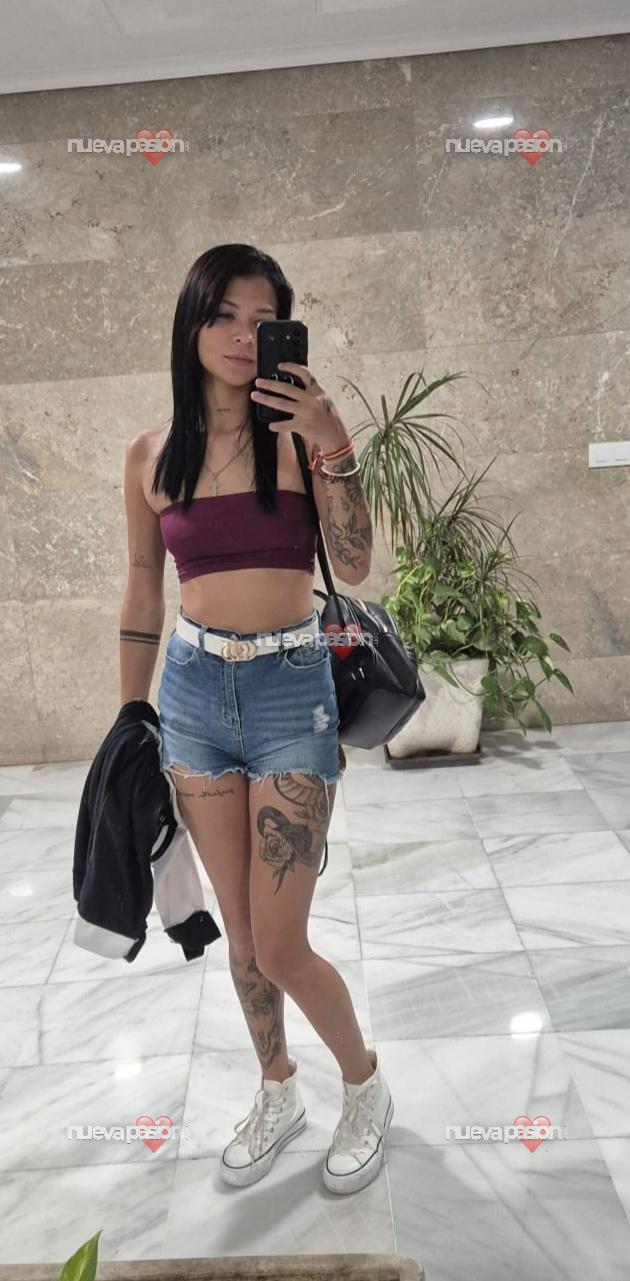 MIA CARIÑOS Y COMPLACIENTE