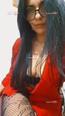 KATHY placer y glamur en una sola mujer