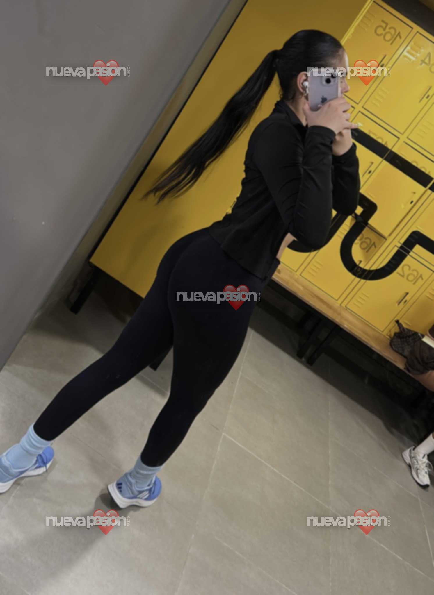 Mia – Madrid photo 3