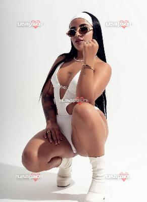 CATALINA 22 AÑOS RECIEN LLEGADA MUY COMPLACIENTE