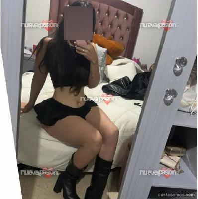 CACHONDA LUJURIOSA Y DESEOSA DE FOLLAR SIN LIMITES