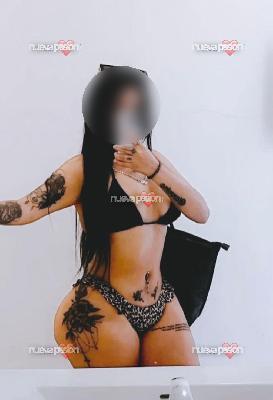 Mia, joven peruana guapa fiestera implicada Campanar