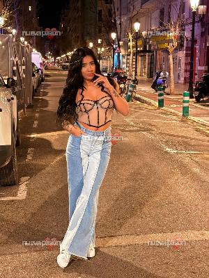 ABRIL   🔥 BELLEZA LATINA EN VALENCIA