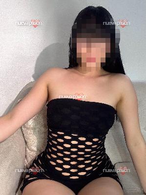 TU TETINA CACHONDA LATINA