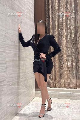 Mica Recién llegada a la isla