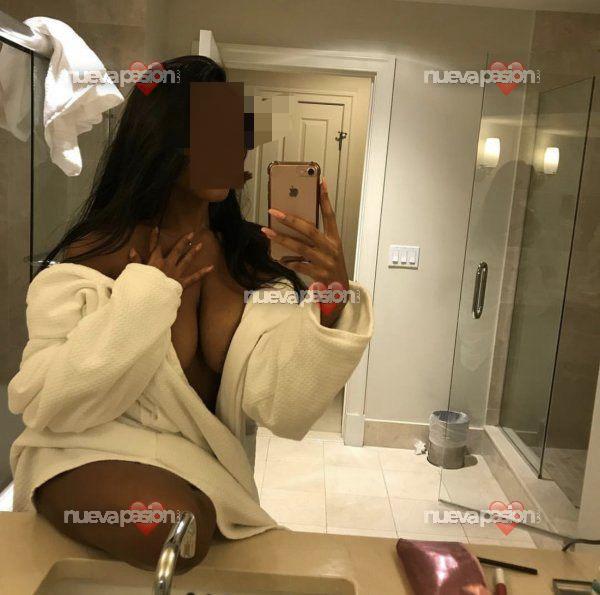 Cristal cubana delgada jovencita novedad en los cristianos