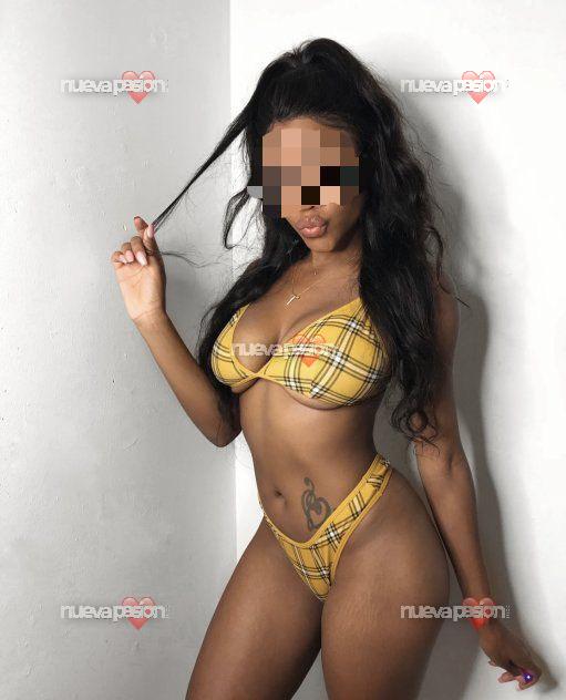 Cristal cubana delgada jovencita novedad en los cristianos