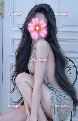 EN BILBAO  LUJURIOSA IMPLICADA COMPLACIENTE MUJER JAPONESA