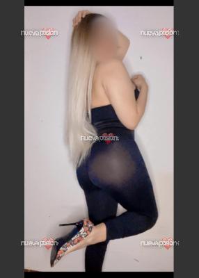Latina sexy y implicada Solo SALIDAS