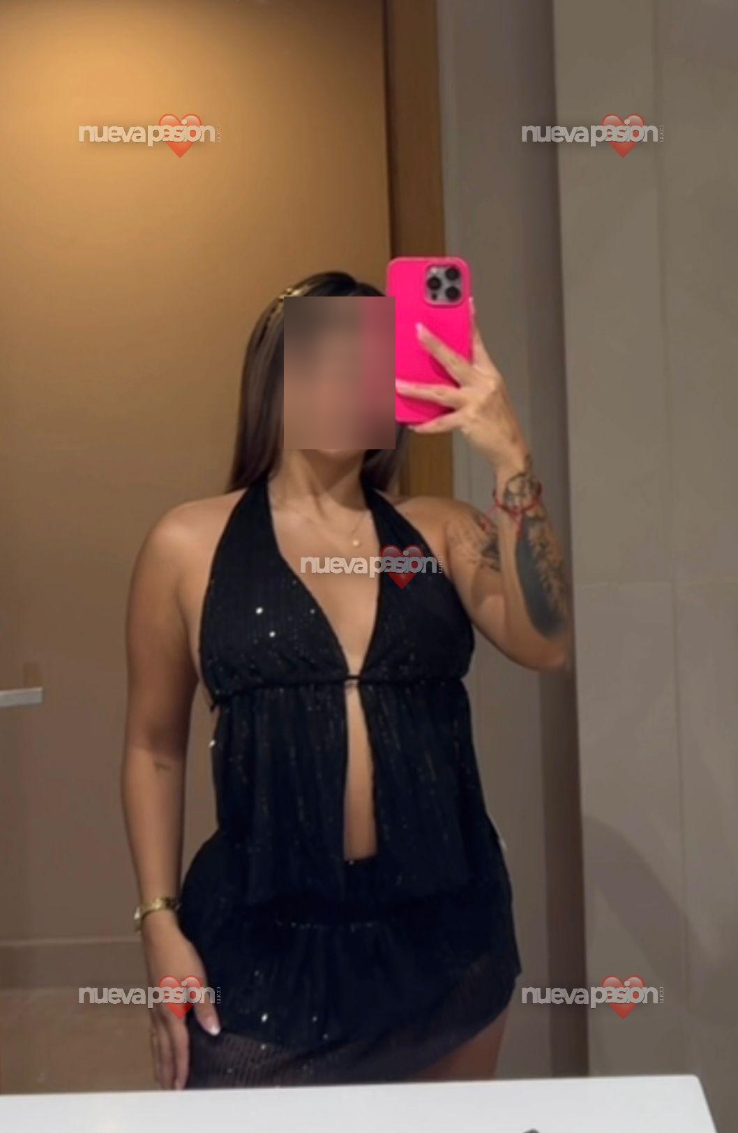 DULCE JOVEN JUGUETONA