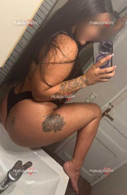 Sara, hot italian house