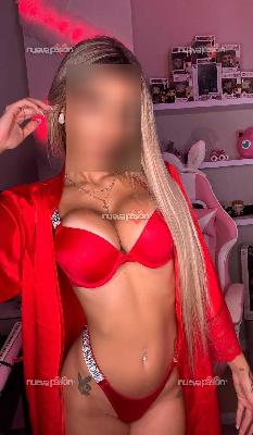 Tu rubia tatuada deseando verte 24 horas