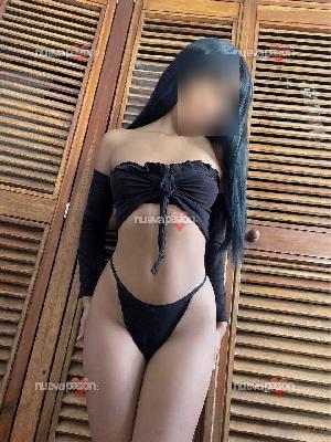 Morenita fiestera y muy encantadora 💖🎉