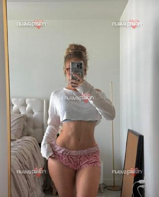 Una autentica morbosa insatisfecha deseando que llegue un buen macho a darme lo que más me gusta, hago todo tipo de servicios, francés natural, garganta profunda facial, fetichismo de pies, lluvia dorada, me encanta la fiesta , fotos 100% reales, llámame