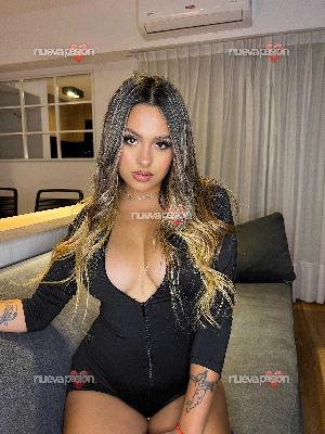 Gina Latina bien guapa para disfrutar