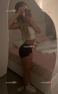 lista para guiarte en este juego de poder y sumisión  videos sexting videollamadas