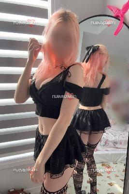 alumna más traviesa. ¿Quieres que me ponga esos tacones que tanto te gustan?