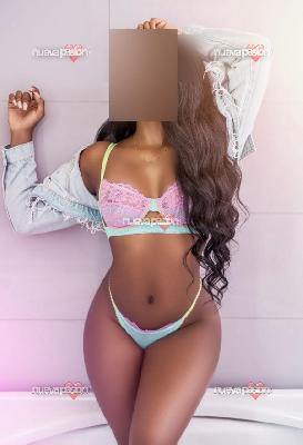 CANELA  GUAPA LATINA IMPLICADA NOVEDAD