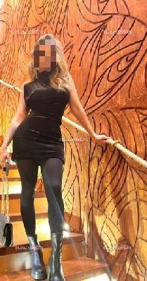 Alinoska rubia auténtica.