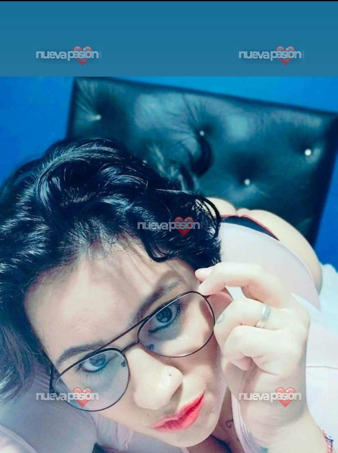 Lindo aquí estoy para disfrutar y pasar un buen rato  te espero papi 😘😚😘