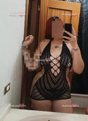 Sara, cachonda jovencita en costa del silencio