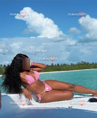 DESEOSA MORBOSA IMPLICADA Y CACHONDA MUY COMPLACIENTE