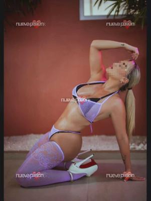 DÉJATE LLEVAR DE UNA MUJER CON EXPERIENCIA!