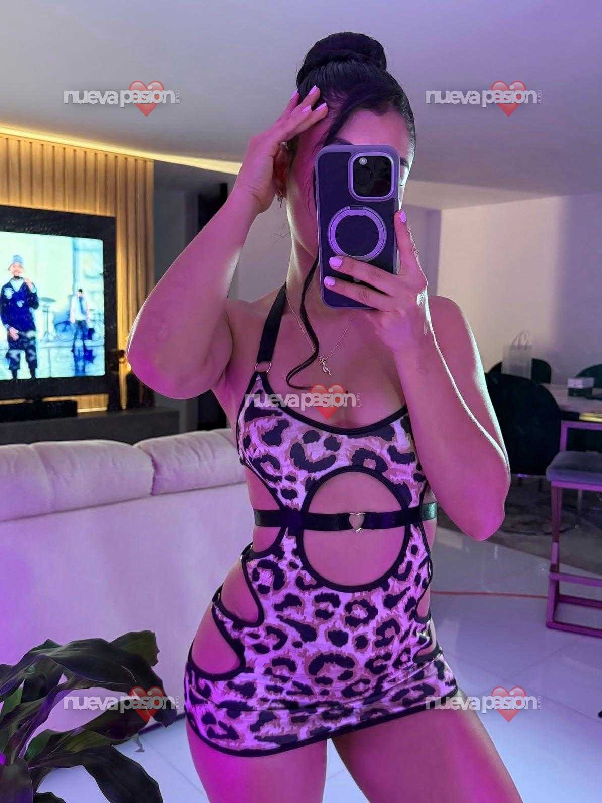 HERMOSA TIERNA Y SÚPER IMPLICADA