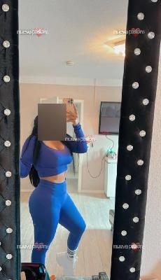 RECIÉN LLEGADA A BURRIANA, CORAL