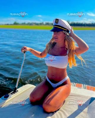 Soy Aby, la chica linda que te hará perder la cabeza