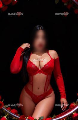 Melany culona y tetona natural