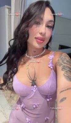 Luna completa y complaciente