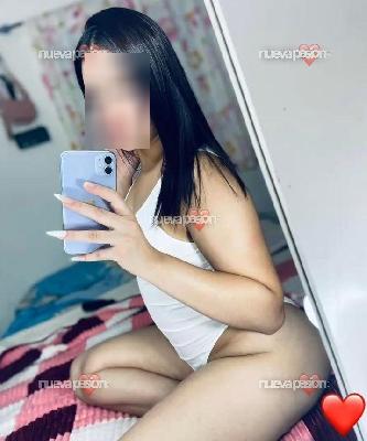 Bella Jovencita, ardiente, salvaje y Juguetona