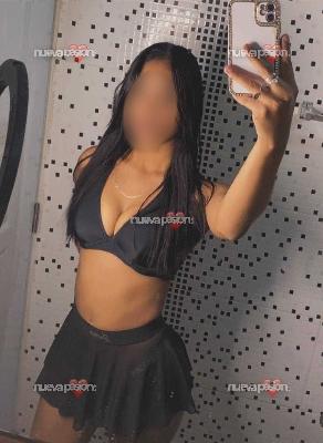 Leticia jovencita morena recién llegada a Castellón