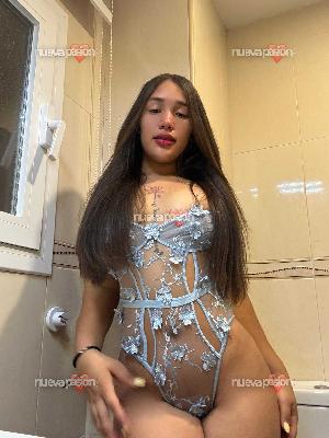 Aleja 19 años dulce jovencita nueva en la ciudad