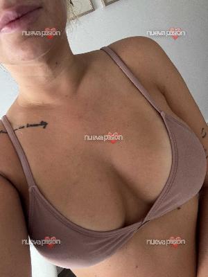 MiSSBUNNY la amiga con la que te tocas