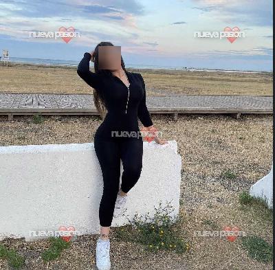 LAURA-TU CHICA PERFECTA FOGOSA Y CERDA