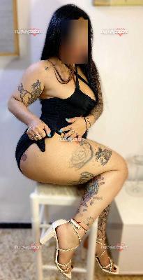 ARDIENTE FIESTERA EN VECINDARIO NOVEDAD SEXO FIESTA SIN LIMITES