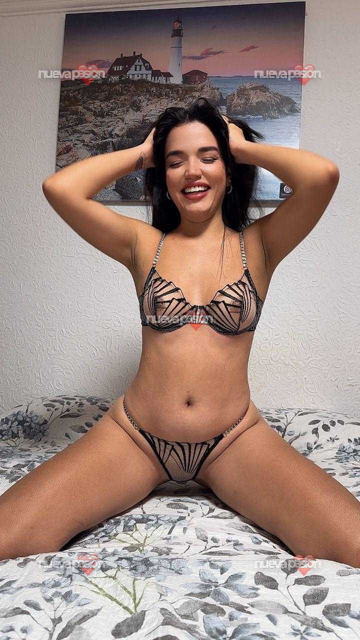 ❤️❤️KATALINA, HERMOSA LATINA , HARA QUE PASE EL TIEMPO VOLANDO, ME ENCANTA EL SEXO❤️❤️