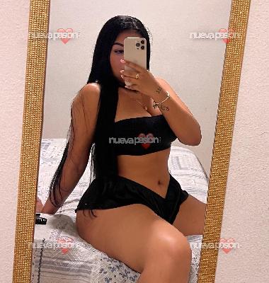 NIKOL COLOMBIANA JOVENCITA ARDIENTE DISPONIBLE