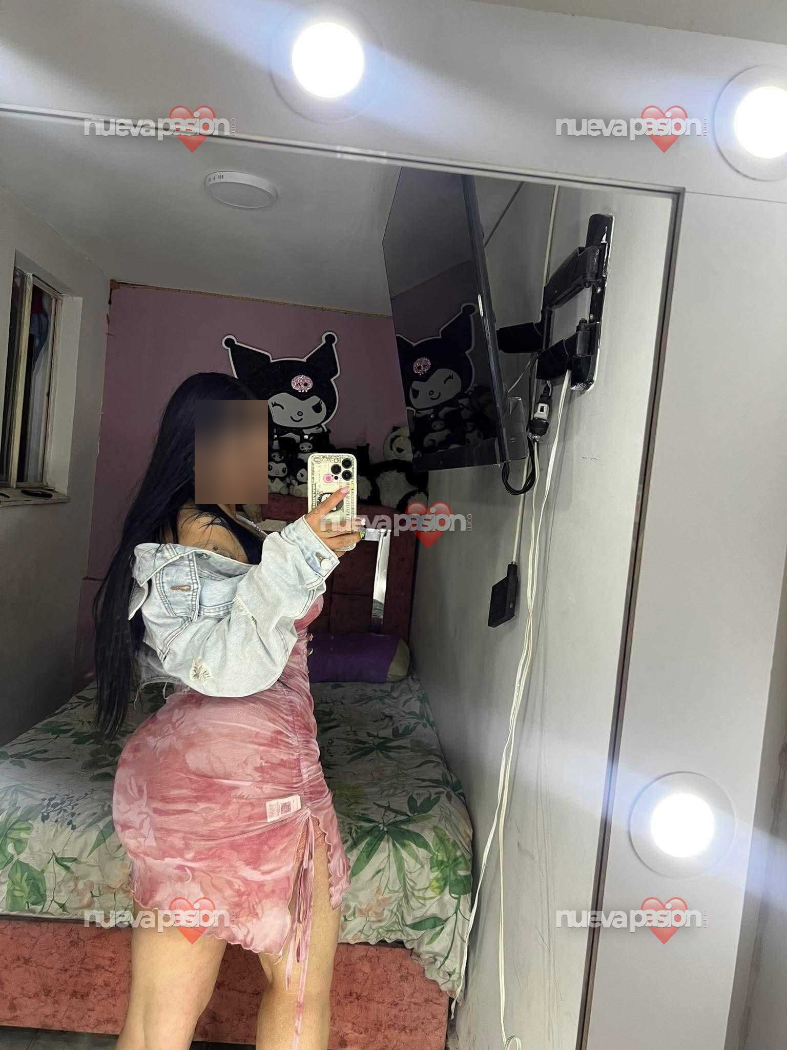 Hola amores sola con mucha discreción