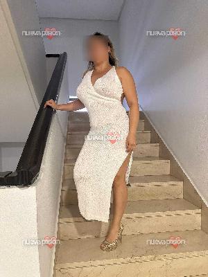 CLARITA MADURITA DE 45 AÑOS COLOMBIANA MASAJISTA EROTICA TETONA  CULONA