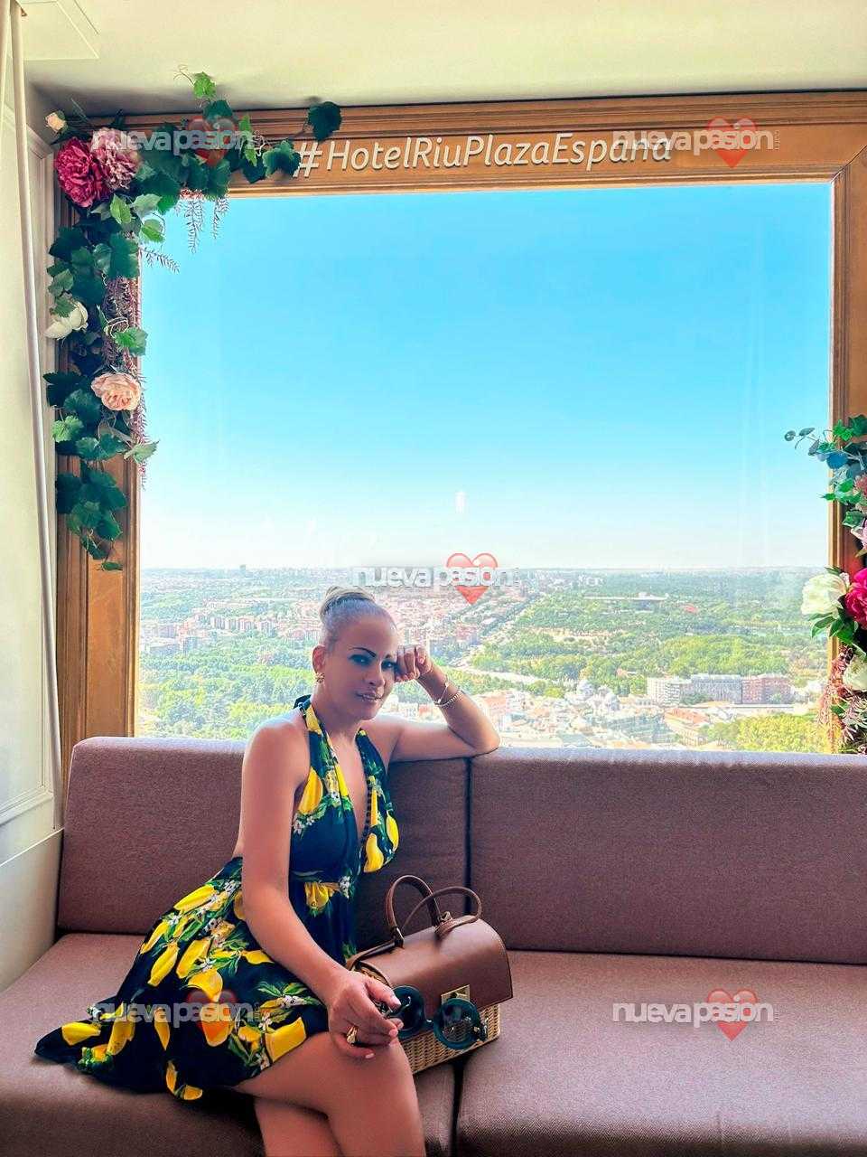 BOMBA TRANS DE LUJO BELLA EDUCADA ELEGANTE DATE UN CAPRICHO NOVEDAD